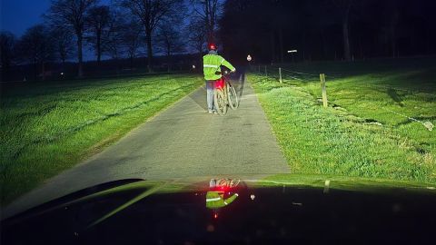 Image visibility from the car (2)