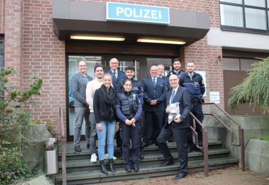 Landrat besucht Polizeidienststelle